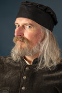Petit bonnet fin du moyen âge Armin, noir, mélange de laine