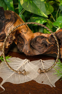 Torque gaulois torsadé, laiton