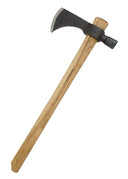 Tomahawk vasarakirvesterällä, terävä