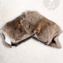 Col en fourrure, gris