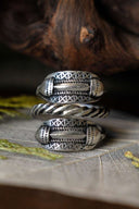 Anillo germánico de la Edad del Hierro Naustdal, bronce plateado
