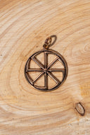 Colgante Kolovrat, bronce