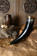 Corno da bere Odin con supporto in cuoio, 300–500 ml