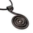Smidd Solsnurra solspiral -amulett, järn