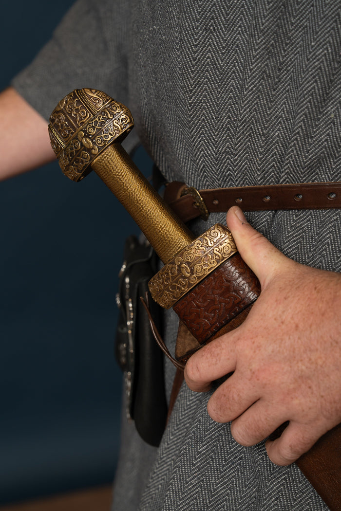 Bezield Metaal en Sprekend Hout: De Personificatie van Viking-voorwerpen