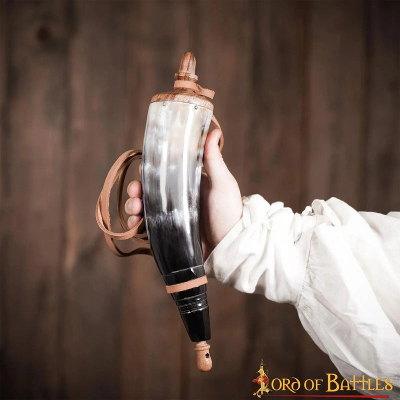 Kruithoorn voor historisch reenactment