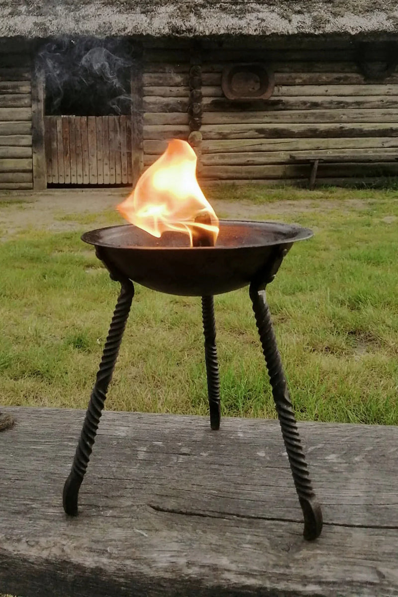 Kleine kandelaar voor paganistisch huisaltaar