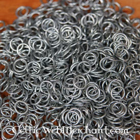 Losse maliënringen om zelf maliën te weven