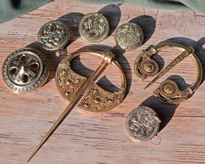 Viking, Ierse en Germaanse broches