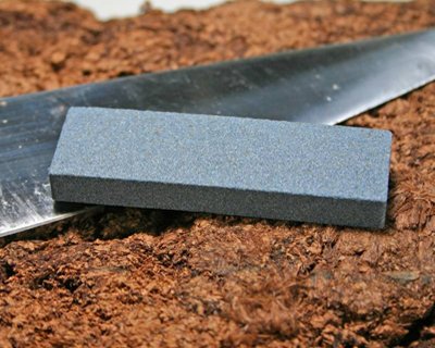 Wetsteen om zwaard te slijpen