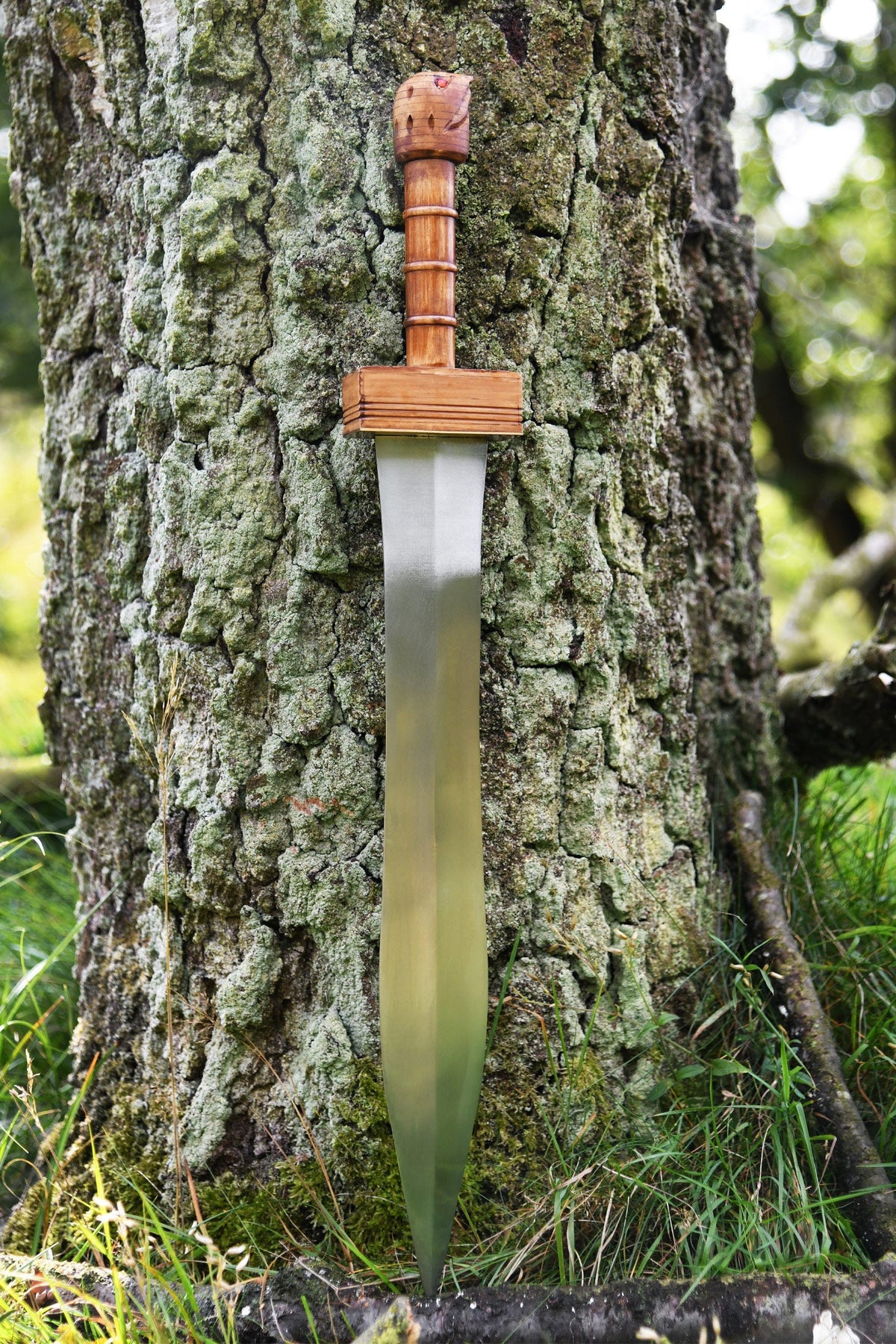 Parazonium, 1st century AD, semi-sharp