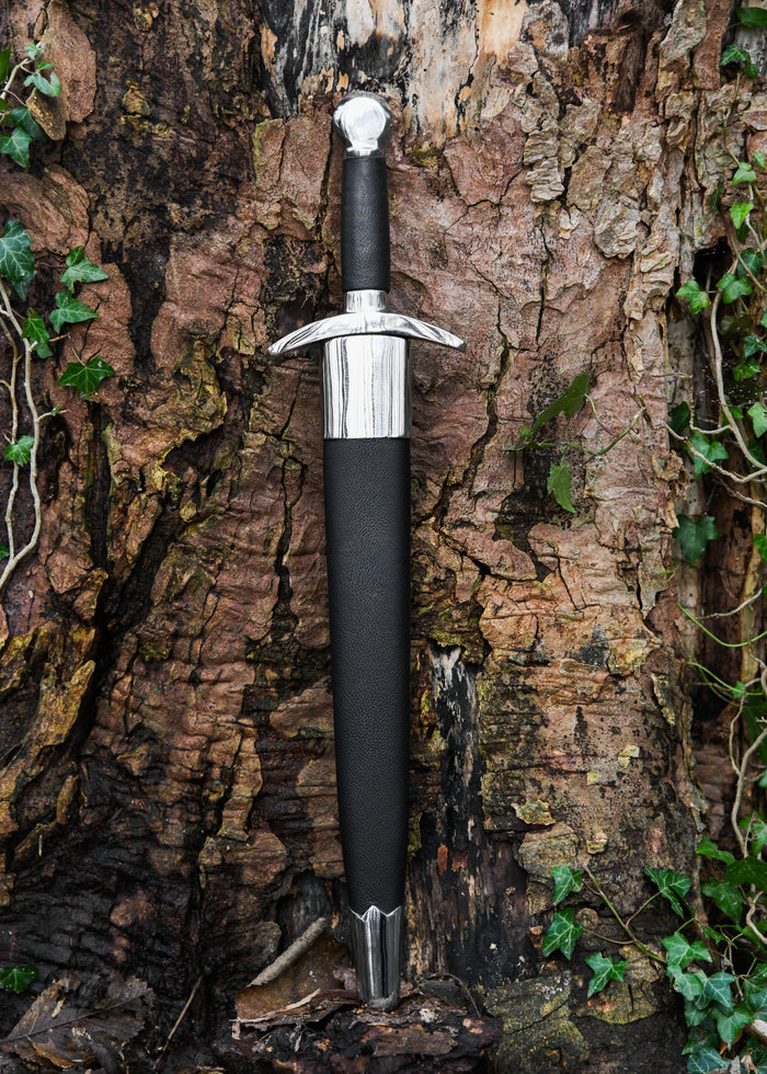 Daga quillon medievale, semi-affilata