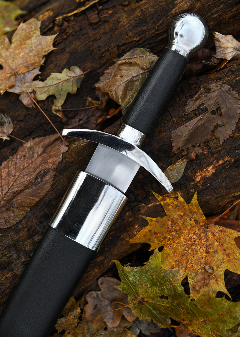 Średniowieczny sztylet quillon, półostry