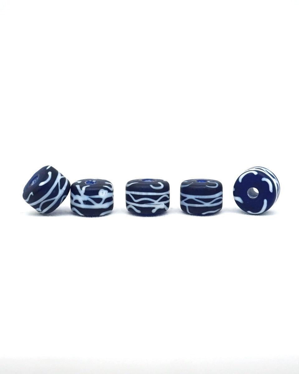 Cuenta de vidrio vikingo Havdhem, Gotland, azul-blanco, 5 piezas