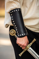 Marius läderbracers, underarmsskydd, svarta