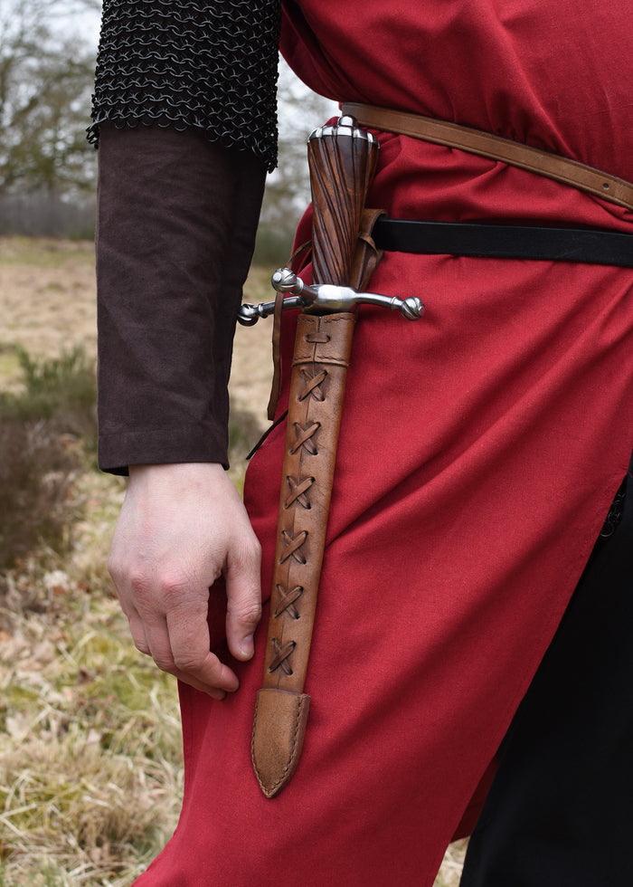 Średniowieczne okrycie wierzchnie Rodrick, czarno-czerwone