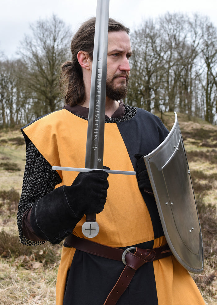 Middeleeuws overkleed Rodrick, oranje-zwart