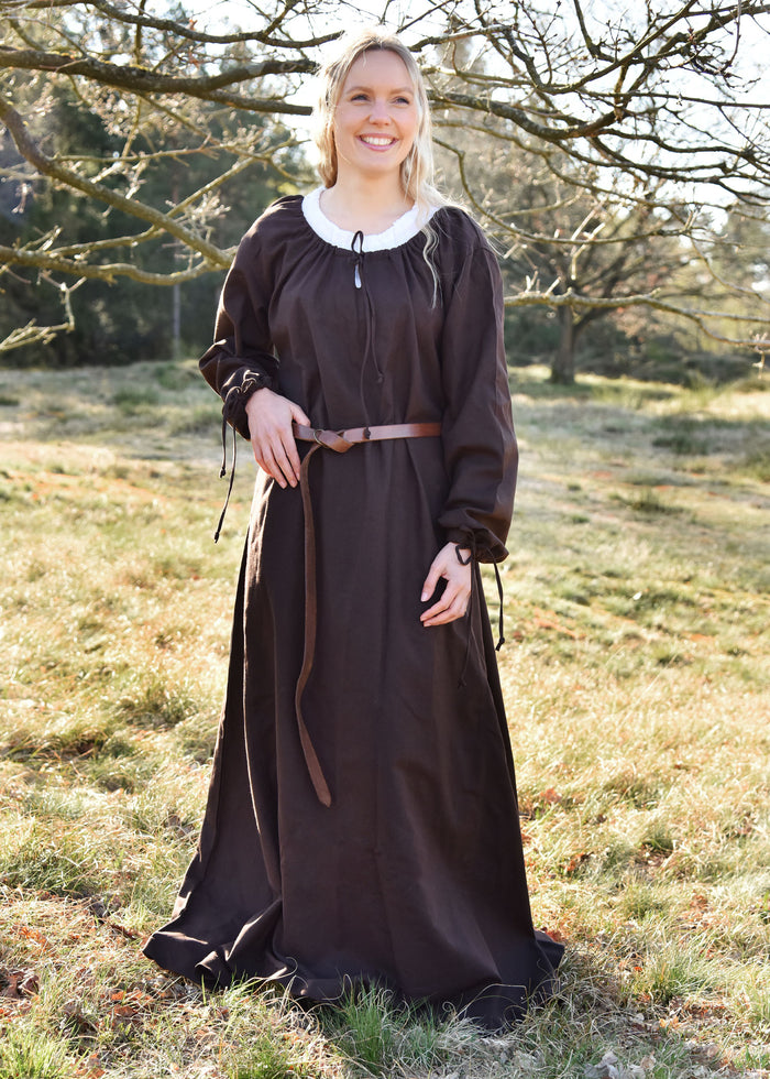 Matilda middeleeuwse chemise, onderjurk, bruin