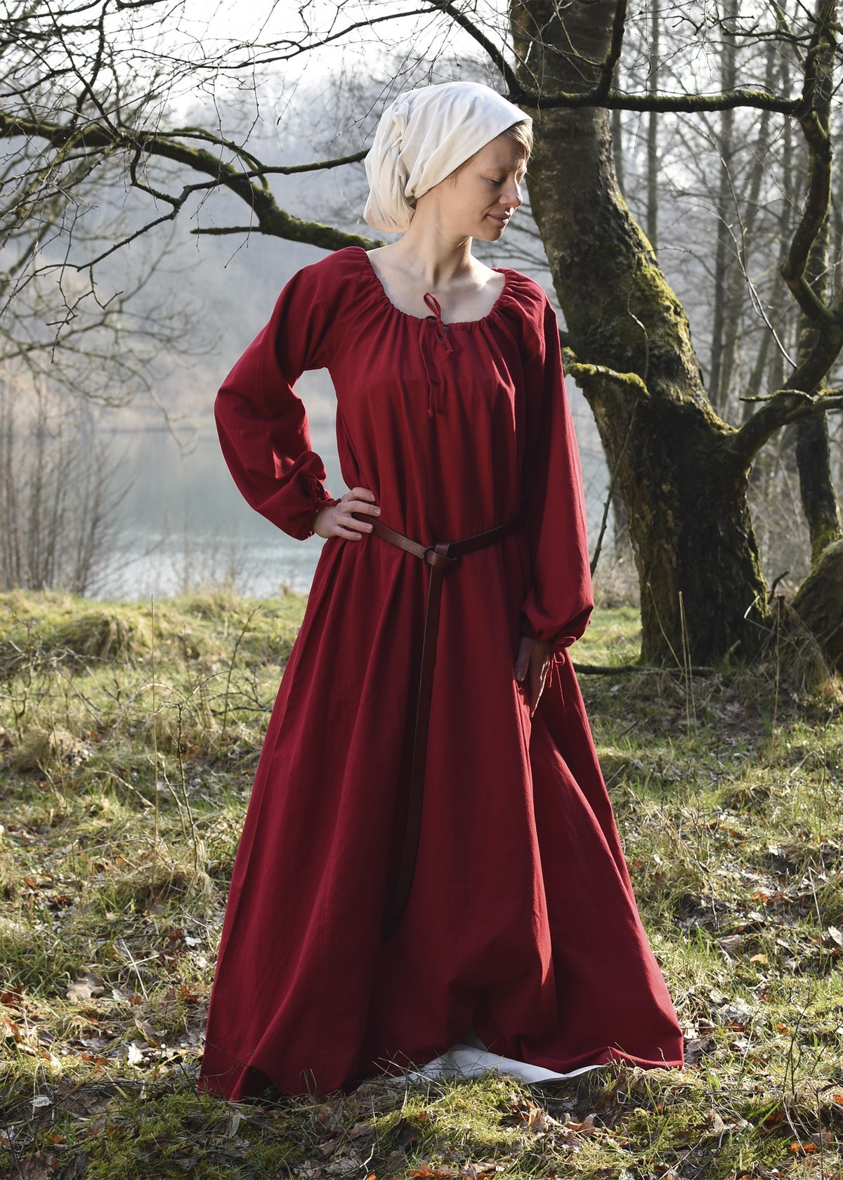 Chemise medievală Matilda, rochie de dedesubt, roșu
