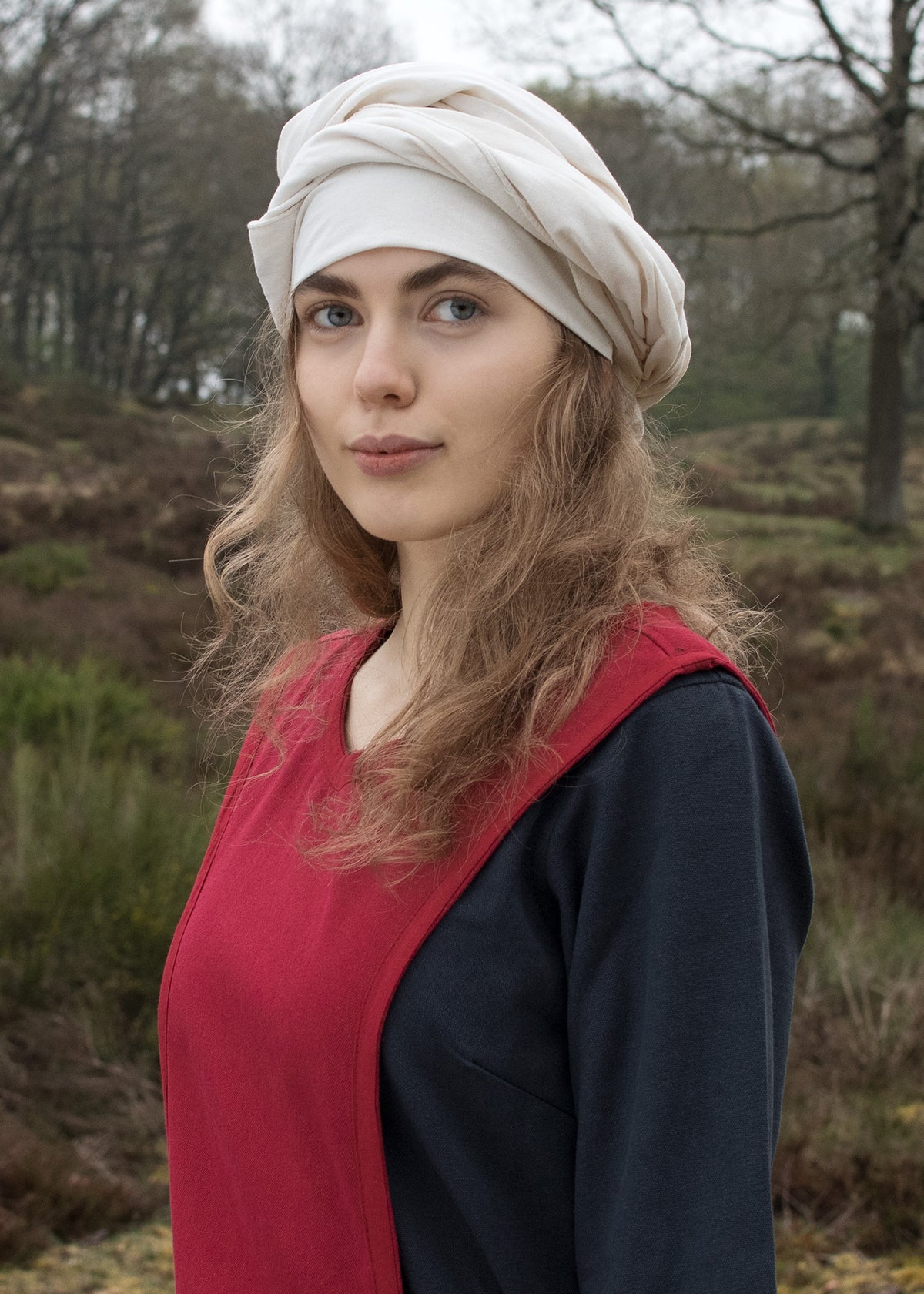 Middelalderlig surcot Isabeau, rød