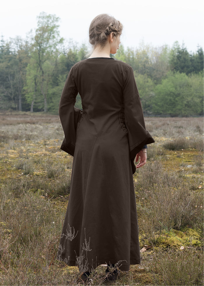 Middeleeuwse bliaut Amal, bruin