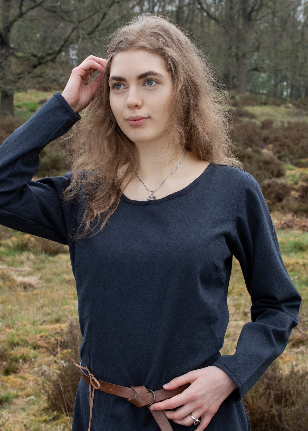 Middeleeuwse jurk Afra, donkerblauw