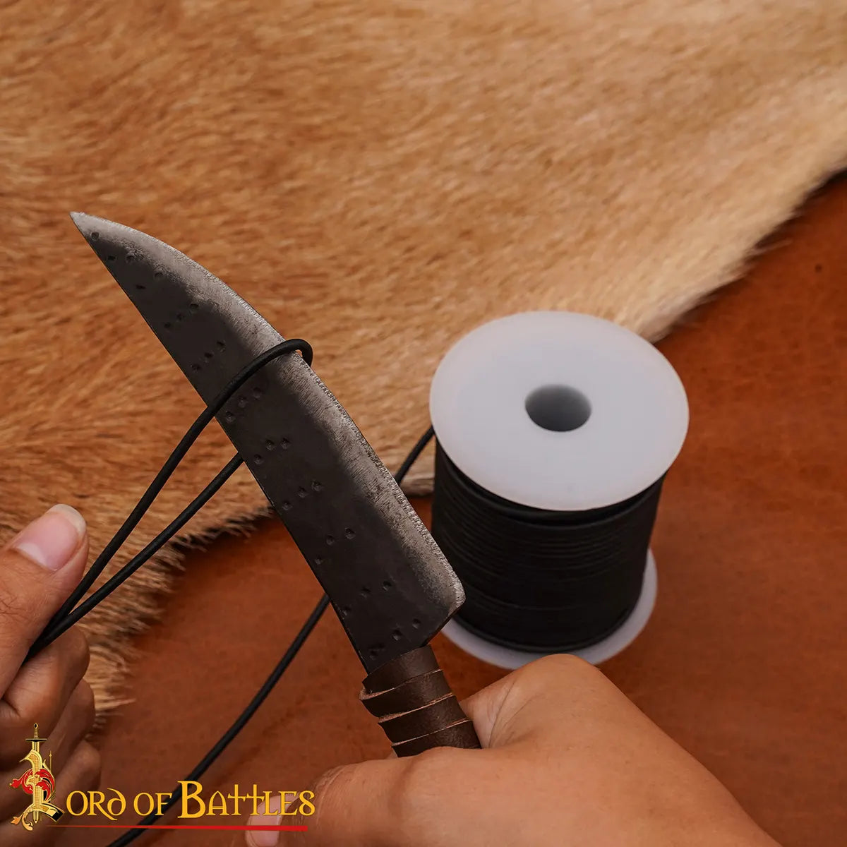 Lederband, schwarz, 2 mm, 25 Meter