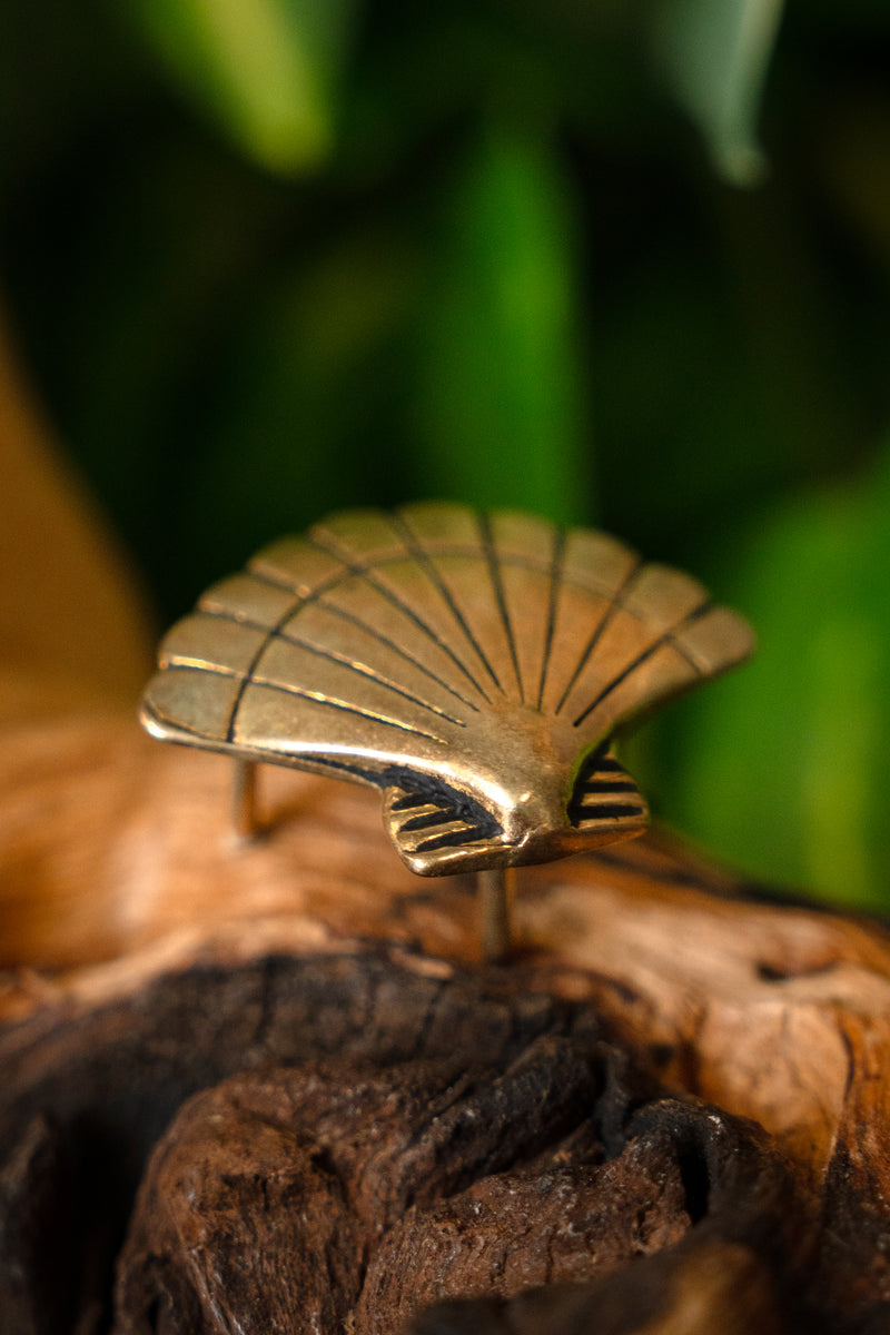 Pilgrim belt fitting