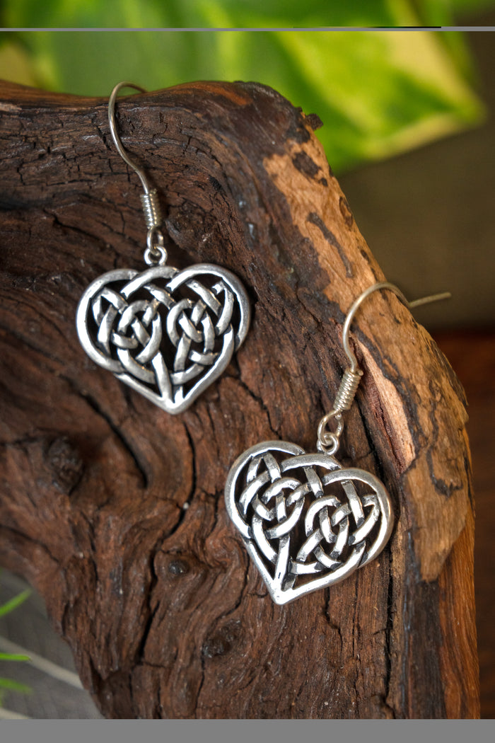 Kolczyki z celtyckim sercem, posrebrzany brąz