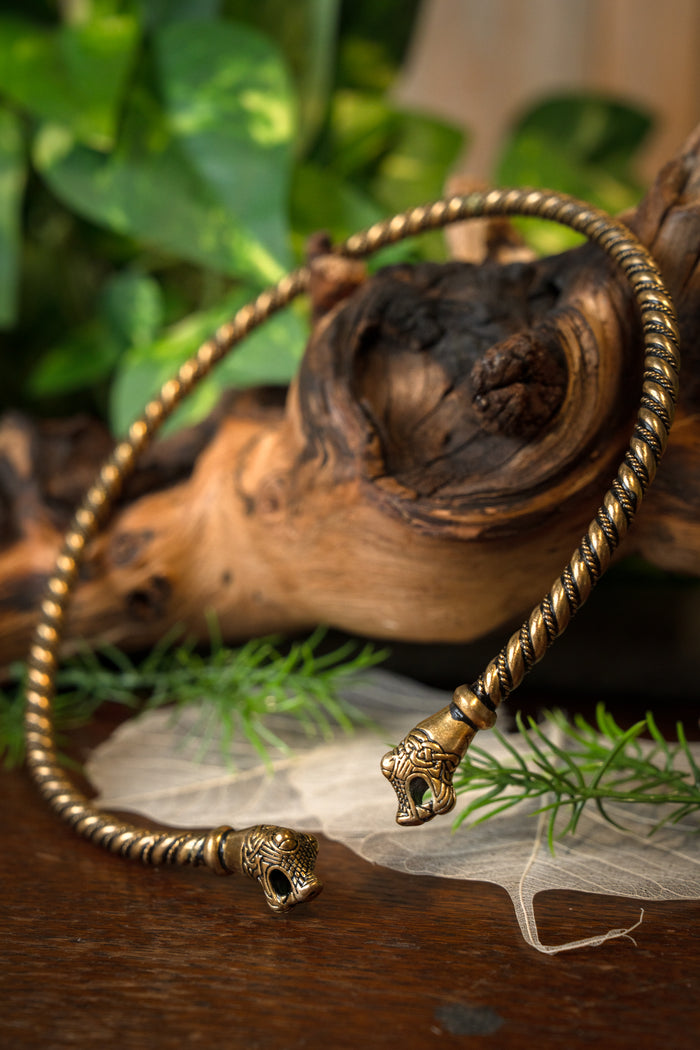 Vikingatorc Oseberg, brons