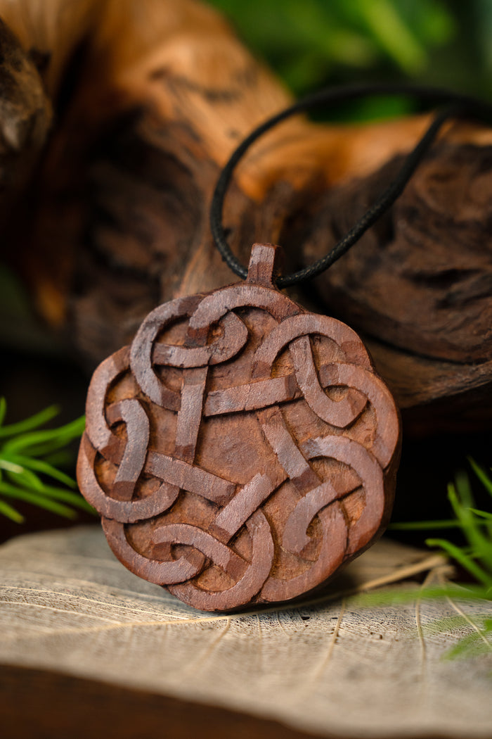 Celtic knot pendant, wood
