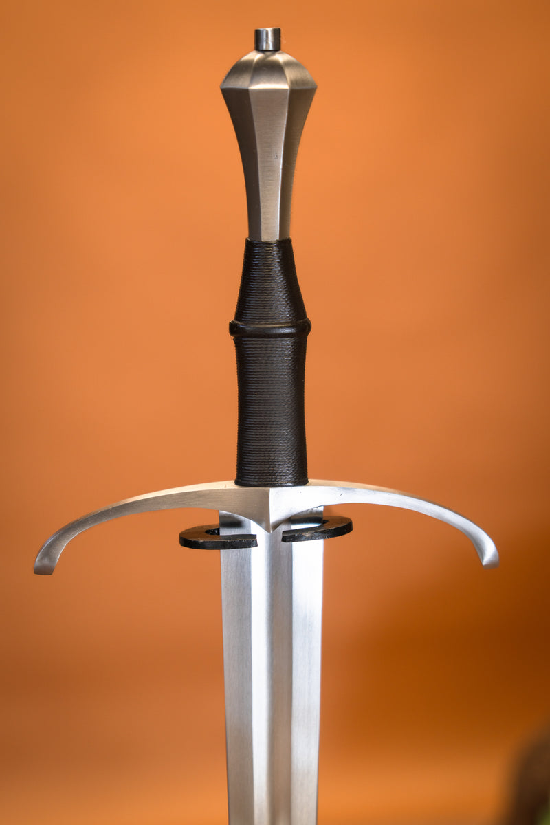 Miecz bastardowy Towton, półostry