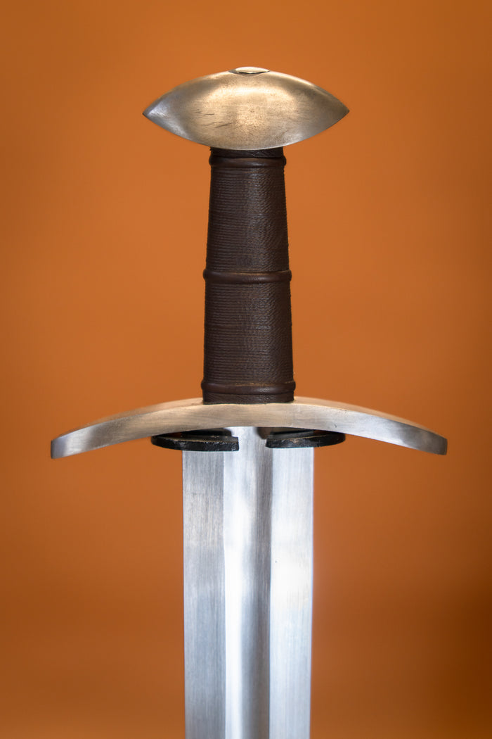 Vikingesværd type X, halvskarpt