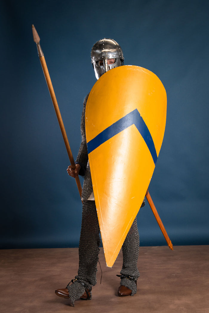 Escudo normando tipo cometa, sin pintar