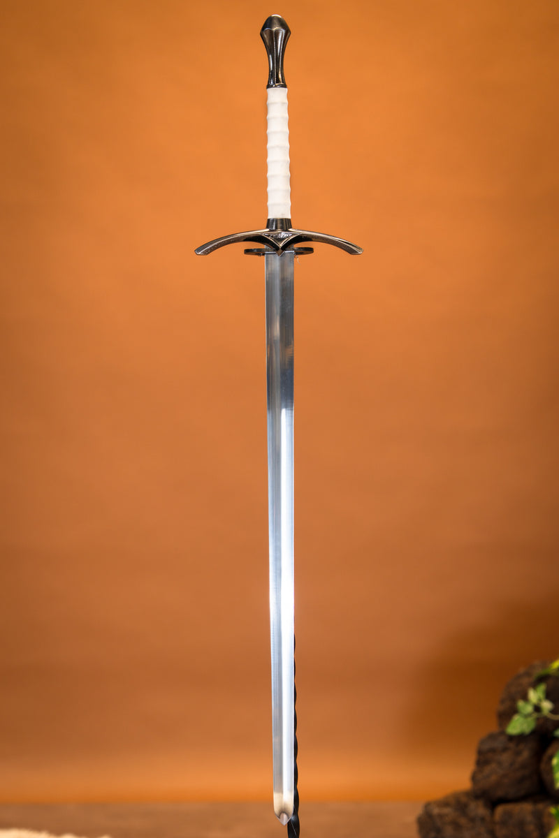 Medeltida svärd Adegar, halvskarp