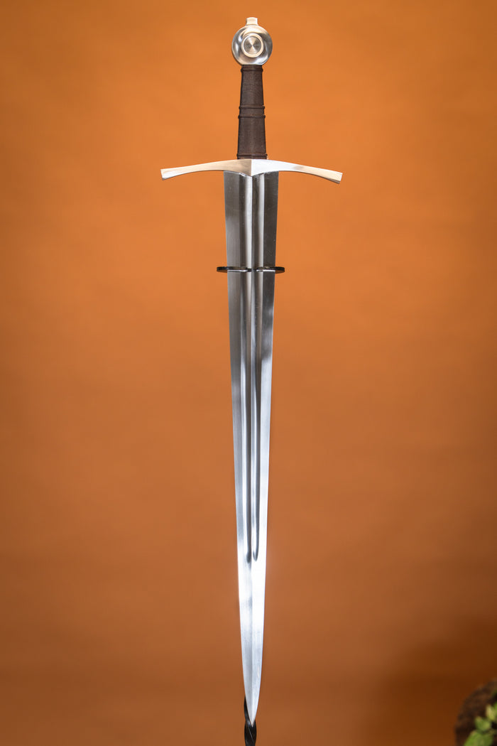 Middelalderligt sværd Oakeshott type XIV, halvskarpt