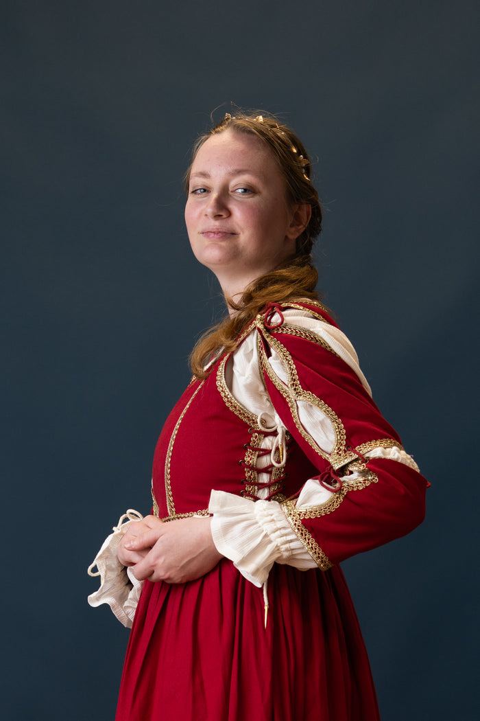 Italian gamurra, late 15th century, red
