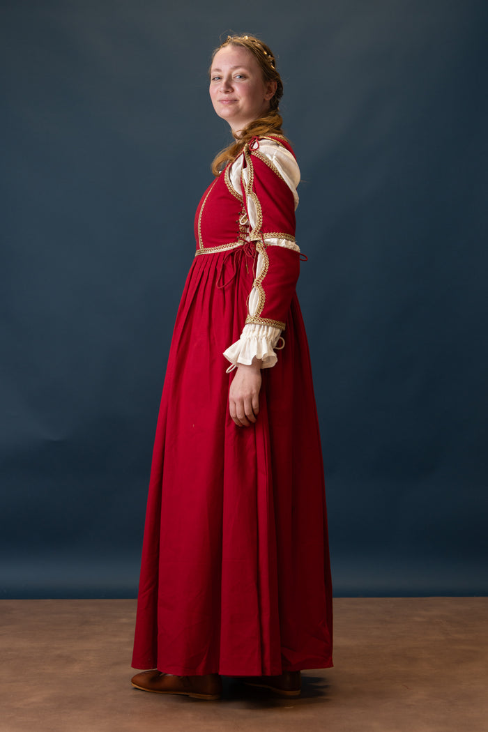 Italian gamurra, late 15th century, red