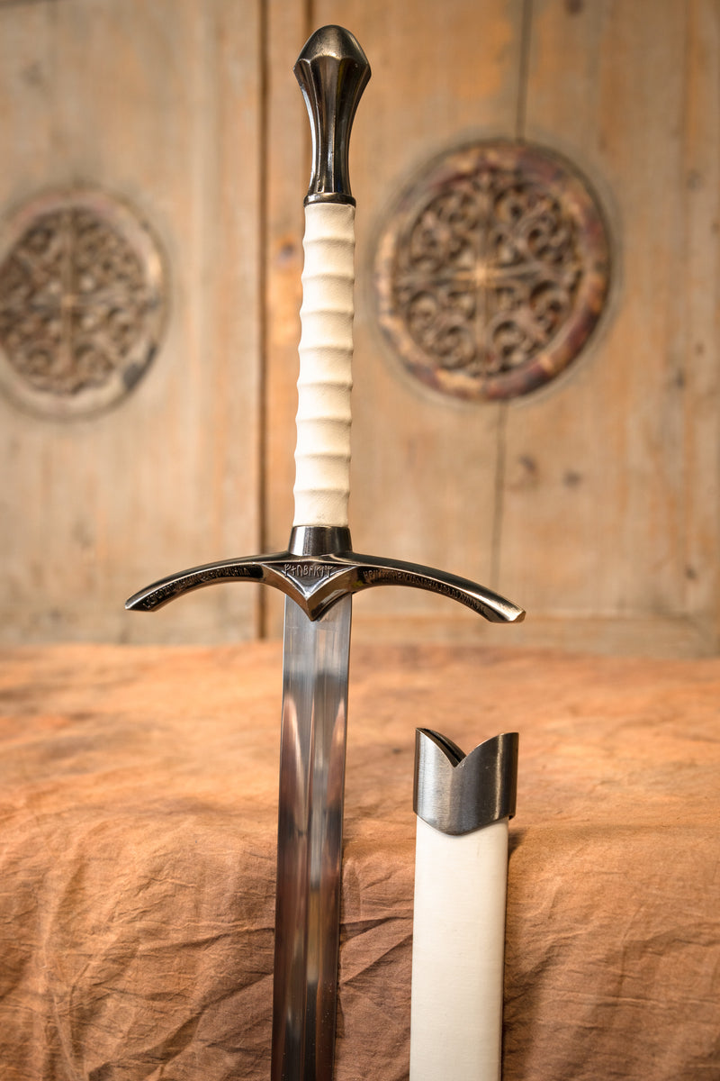 Medeltida svärd Adegar, halvskarp