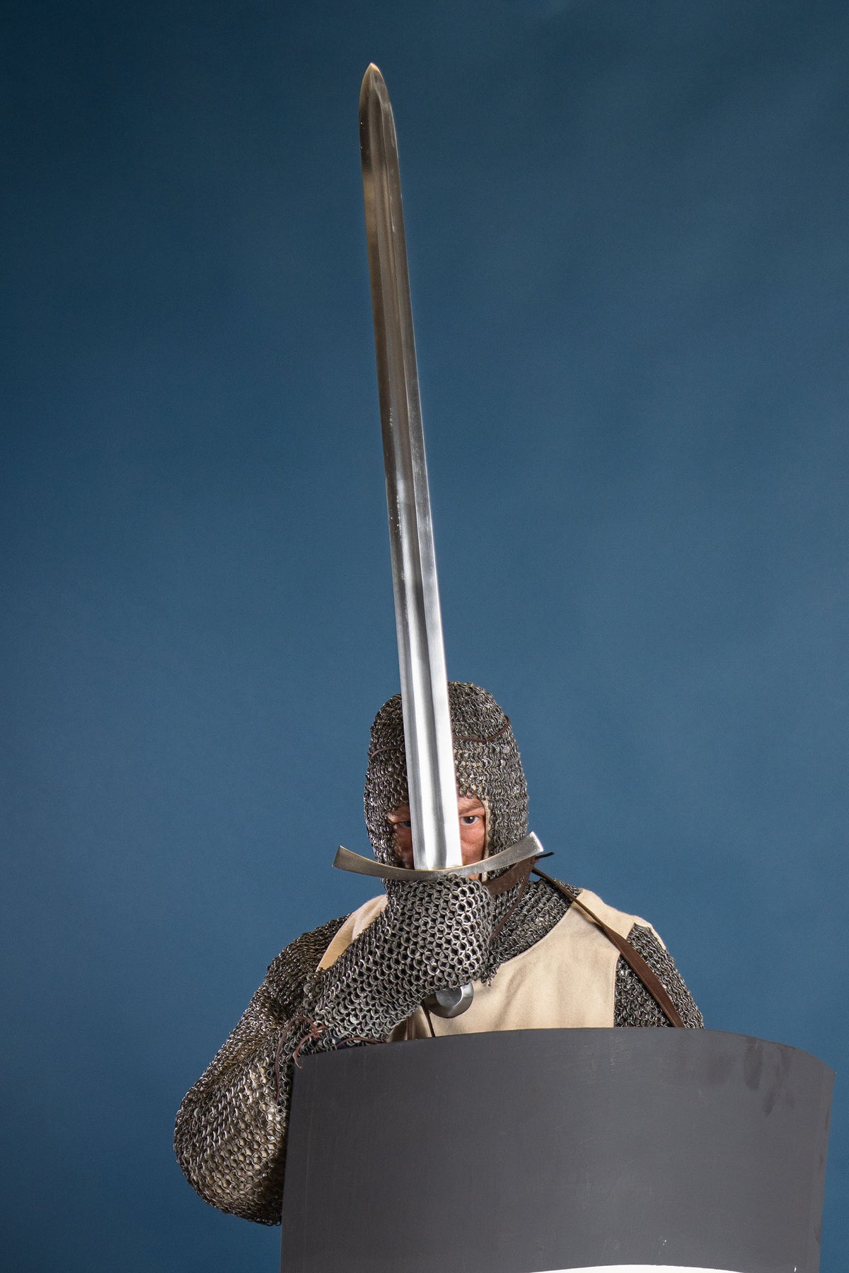 Middeleeuws zwaard Oakeshott type X, semi-scherp