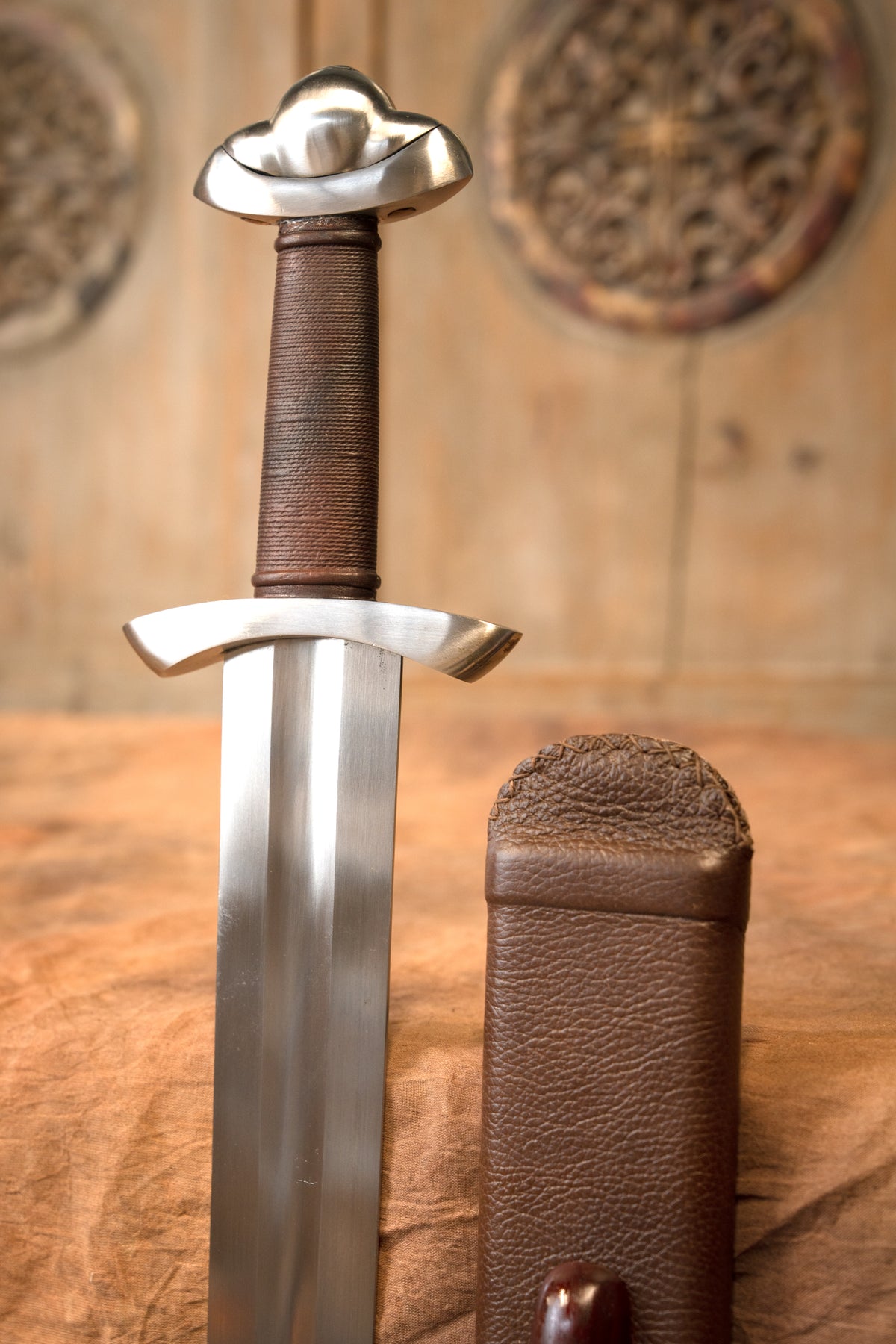 Viking sword Petersen type S, three lobed, semi-sharp