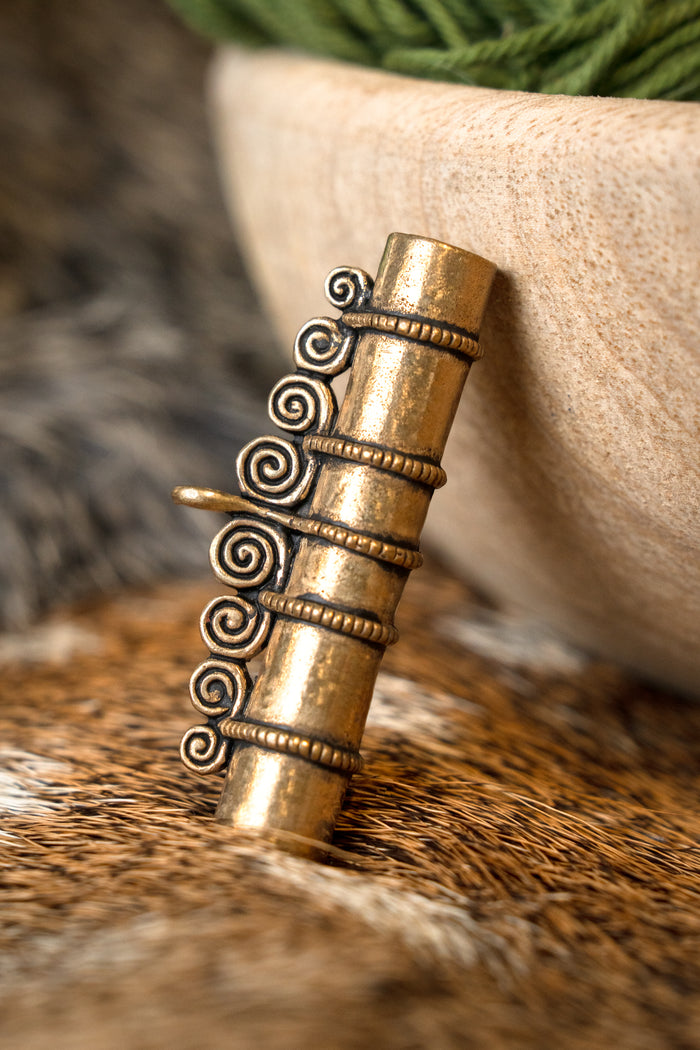 Nålebeholder Birka, grav 515