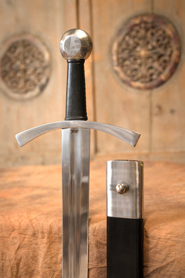 Espada medieval tipo Oakeshott X, semi-afilada