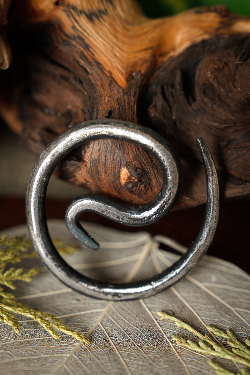 Broche spirale Lukka, acier