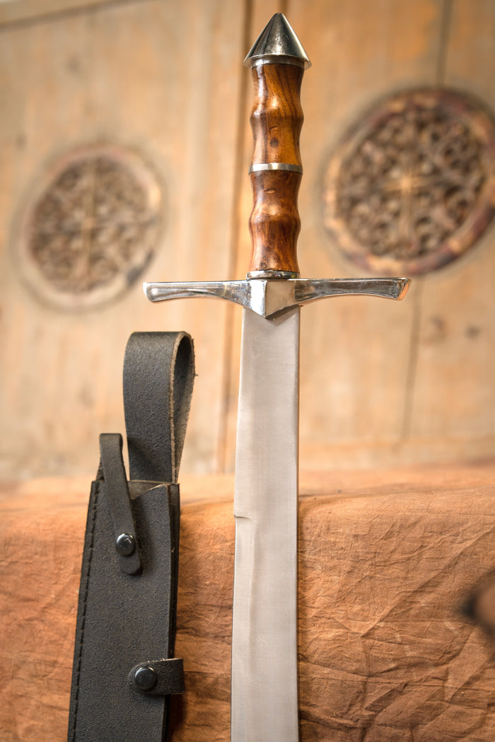 Scimitar Saladin, sharp