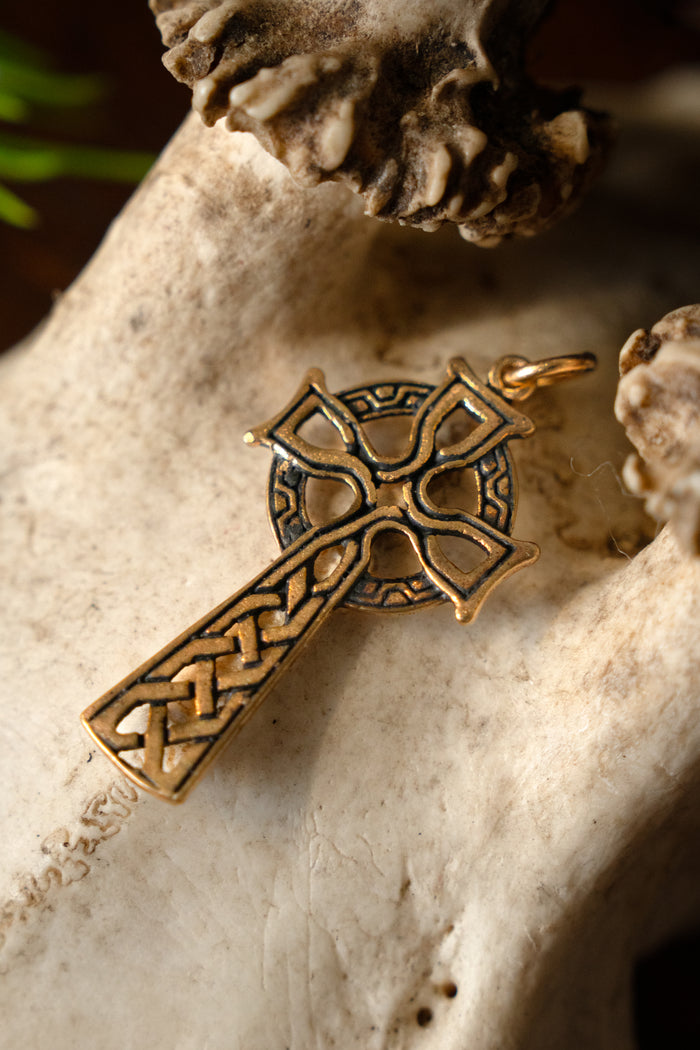 Keltisches Kreuzamulett, Bronze
