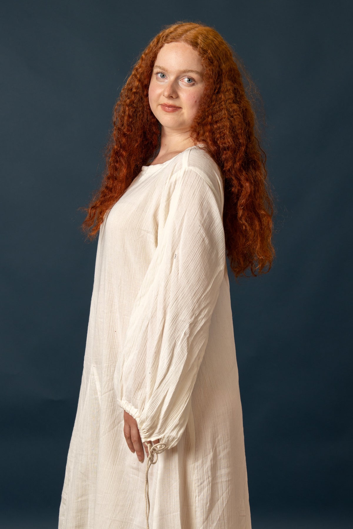 Alsóruha Astrid, mezei, fehér