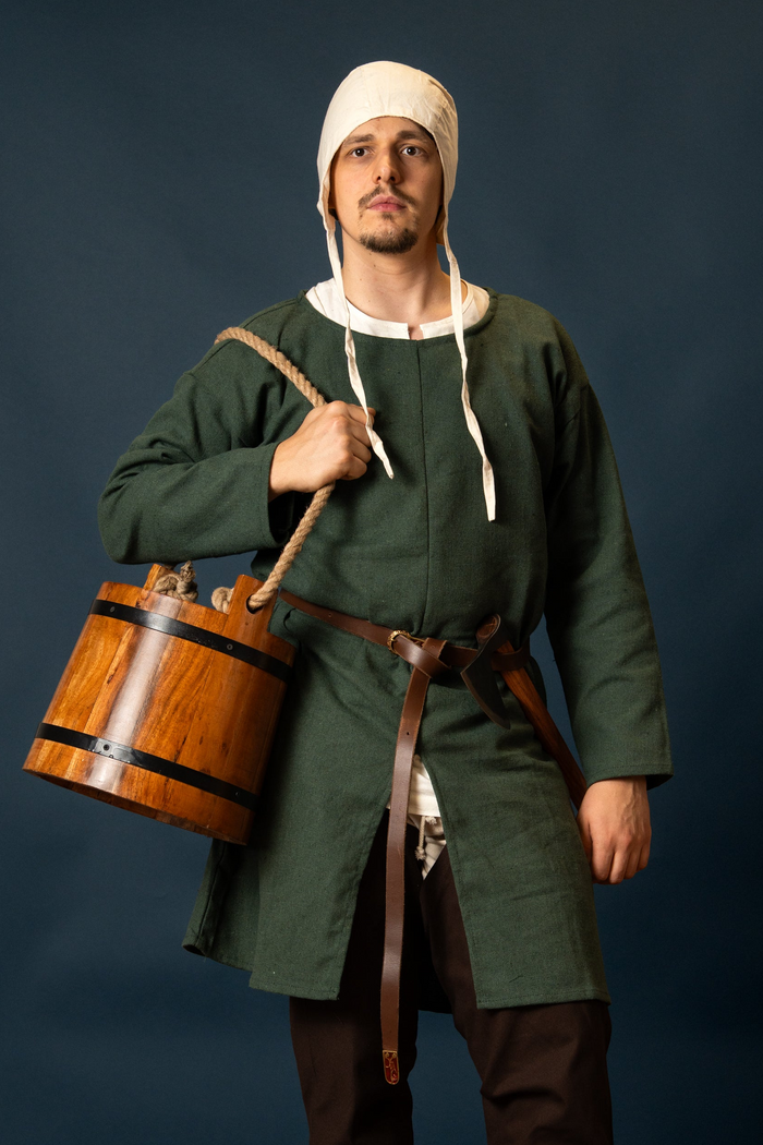 Medieval tunic Gadaric, green