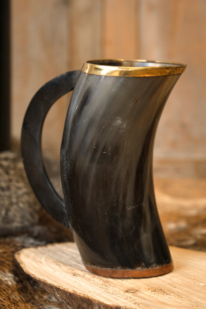 Luxurious Viking mug with brass rim