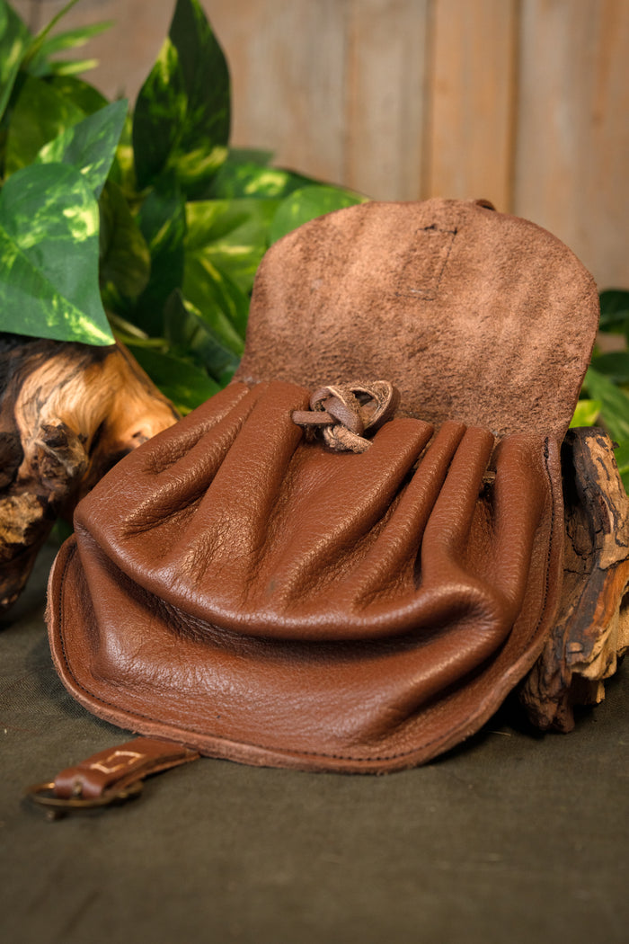 Small bag (1500-1600)